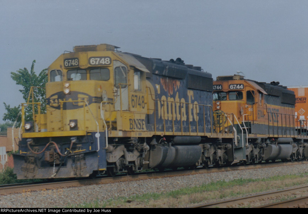 BNSF 6748 East